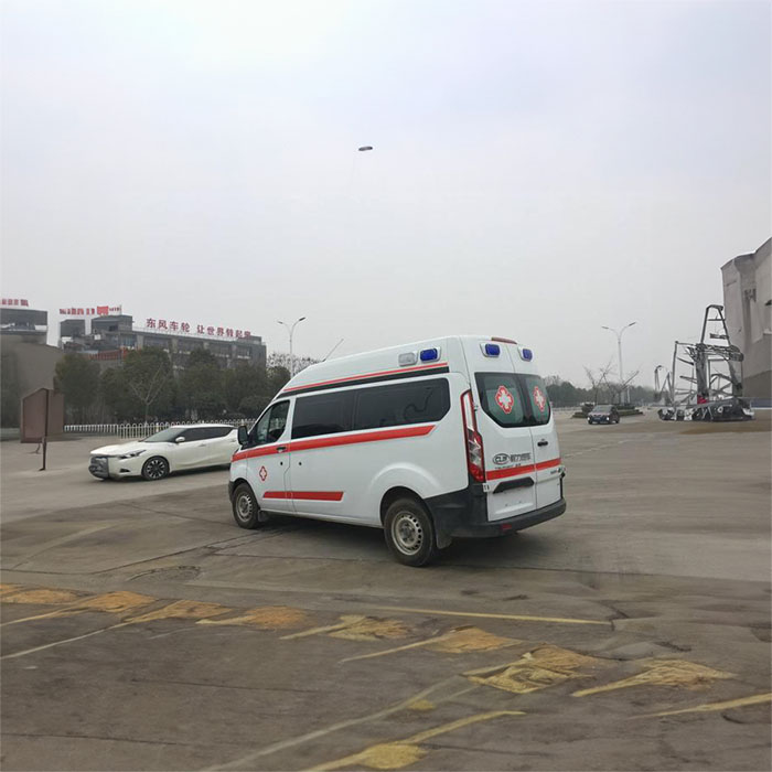 昆明救护车租赁费用