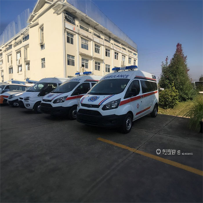 昆明私人救护车出租多少钱