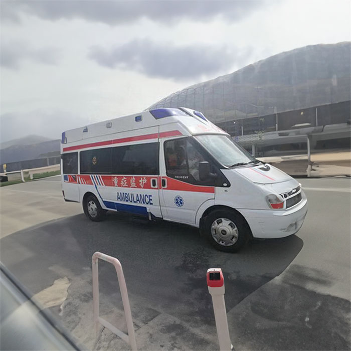 昆明私人救护车租赁