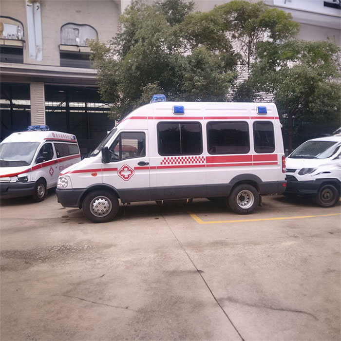 昆明救护车租赁费用