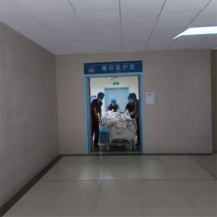 昆明租赁私人救护车电话