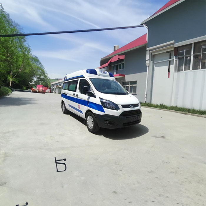 昆明私人救护车租赁收费