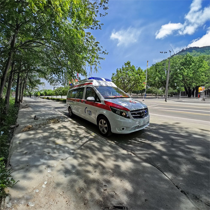 昆明出租救护车电话号码