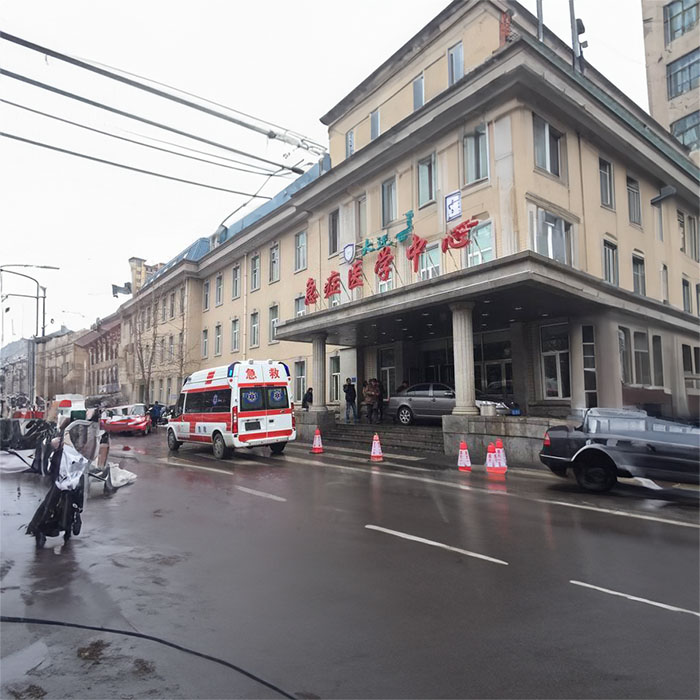 昆明私人救护车出租多少钱
