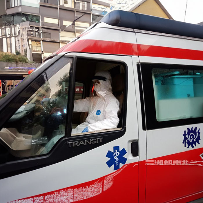 昆明租赁私人救护车电话