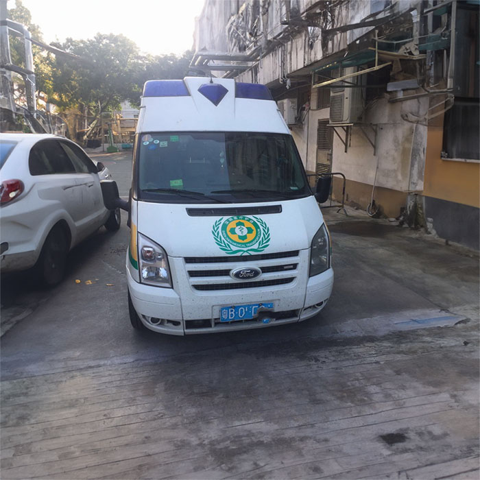 昆明私人救护车租赁联系方式