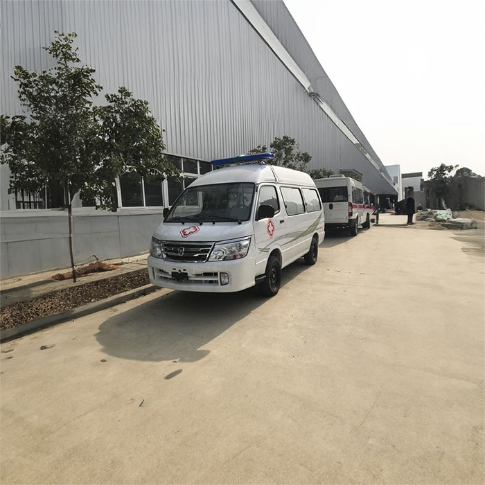 昆明私人救护车租赁多少钱