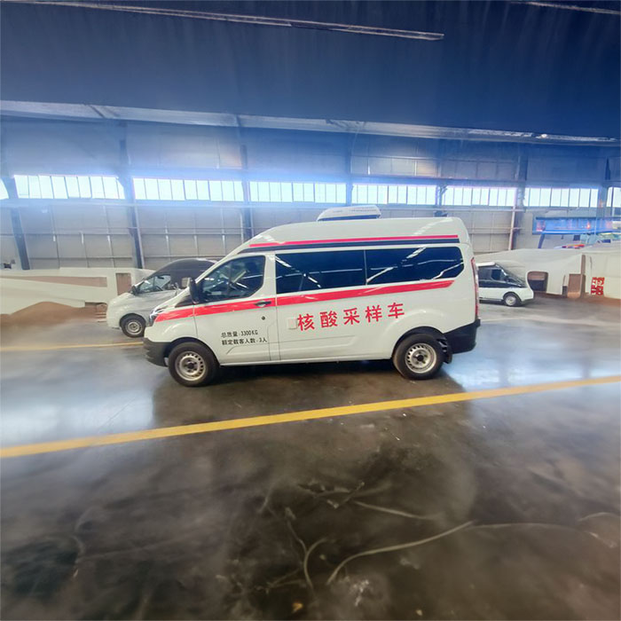 昆明租赁私人救护车电话号码