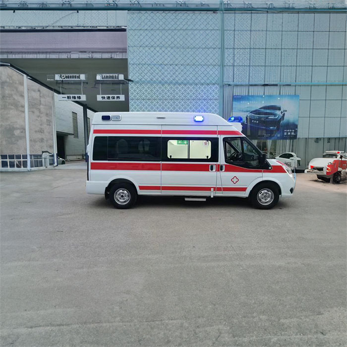 昆明出租救护车联系电话