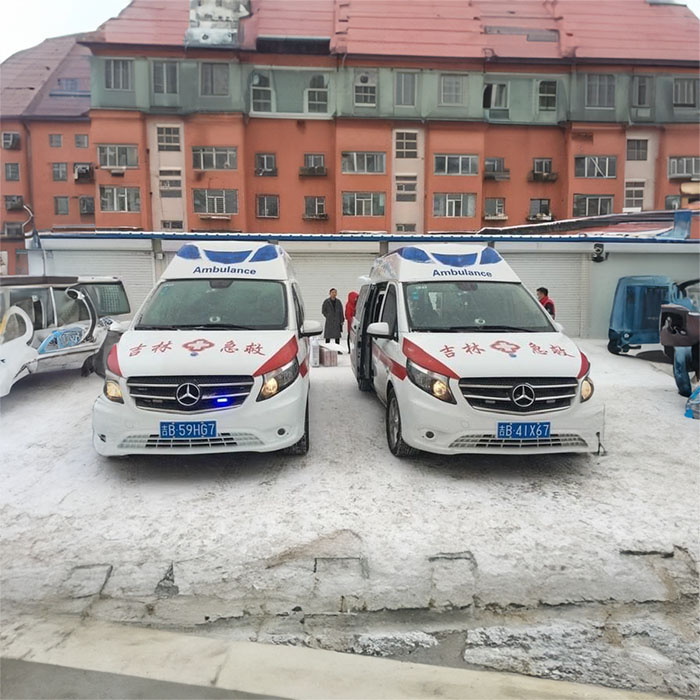 昆明私人救护车租赁联系方式